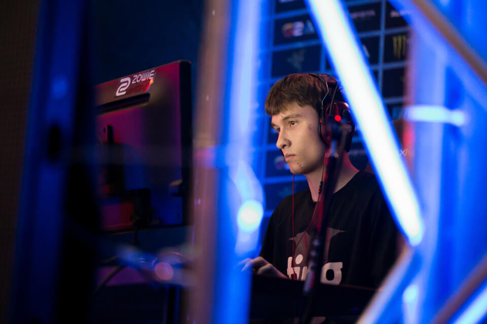 Neeb