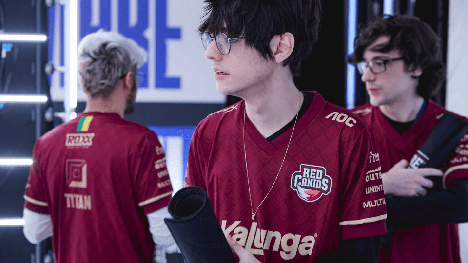 lol-worlds2021-red-canids-aegis