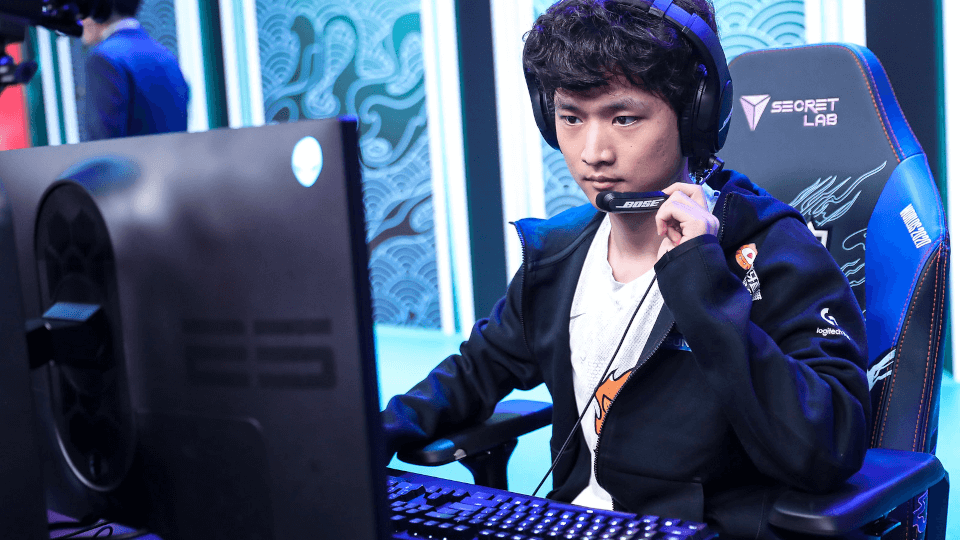 lol-worlds2020-suning-huanfeng